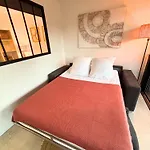 Cosy Avec Piscine La Napoule Apartamento *
