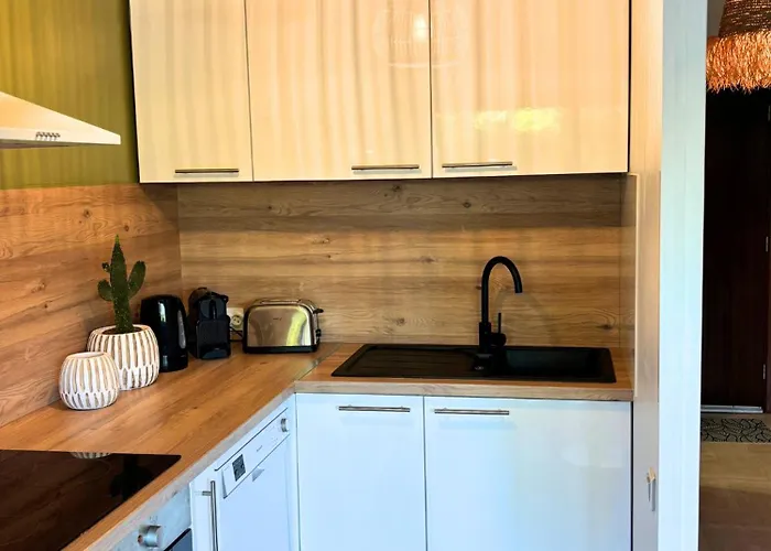 Cosy Avec Piscine La Napoule Apartmán *
